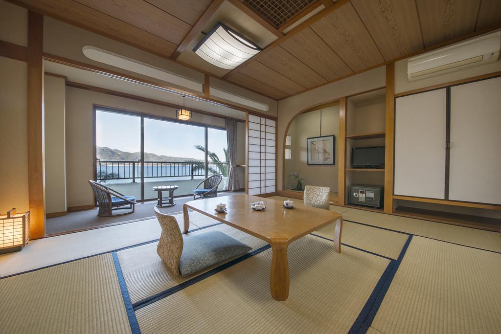 Katsuura Gyoen Hotel Nachikatsuura Exterior foto
