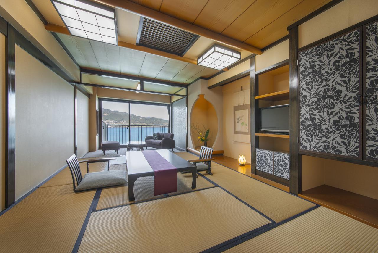 Katsuura Gyoen Hotel Nachikatsuura Exterior foto